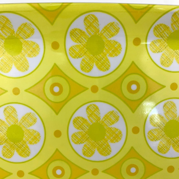 Vintage 1970s Precidio Melamine Yellow Daisy Platter 13.75" x 8" - Picture 2 of 4